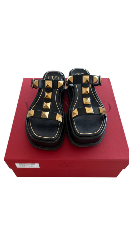 VALENTINO GARAVANI ROMAN STUD SANDALS