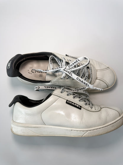 Chanel White Leather Low Top Sneakers with Black Heel Tab