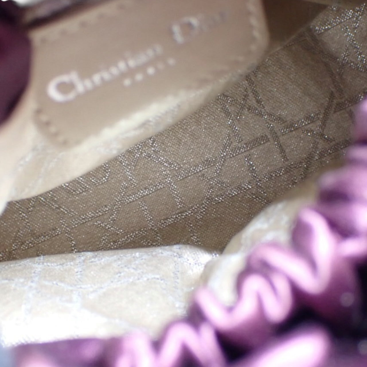 CHRISTIAN DIOR PEARL SATIN HANDBAG – A GRADE