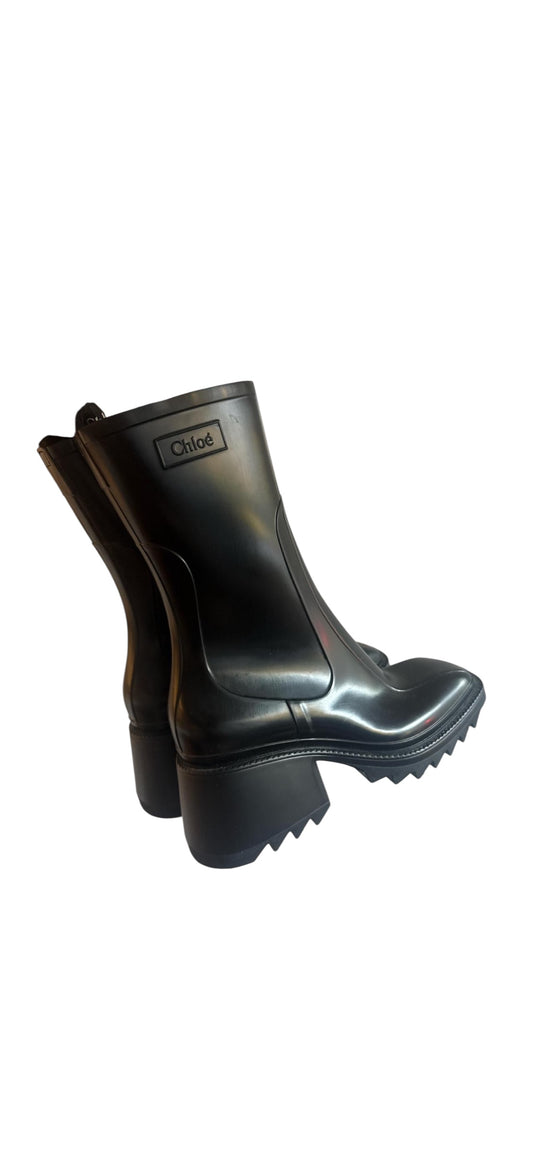 Chloé Betty Rubber Ankle Boots – Black