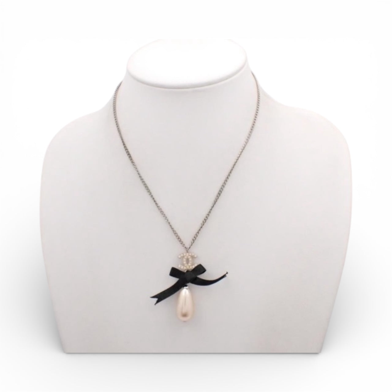 Chanel Pearl Bow Necklace