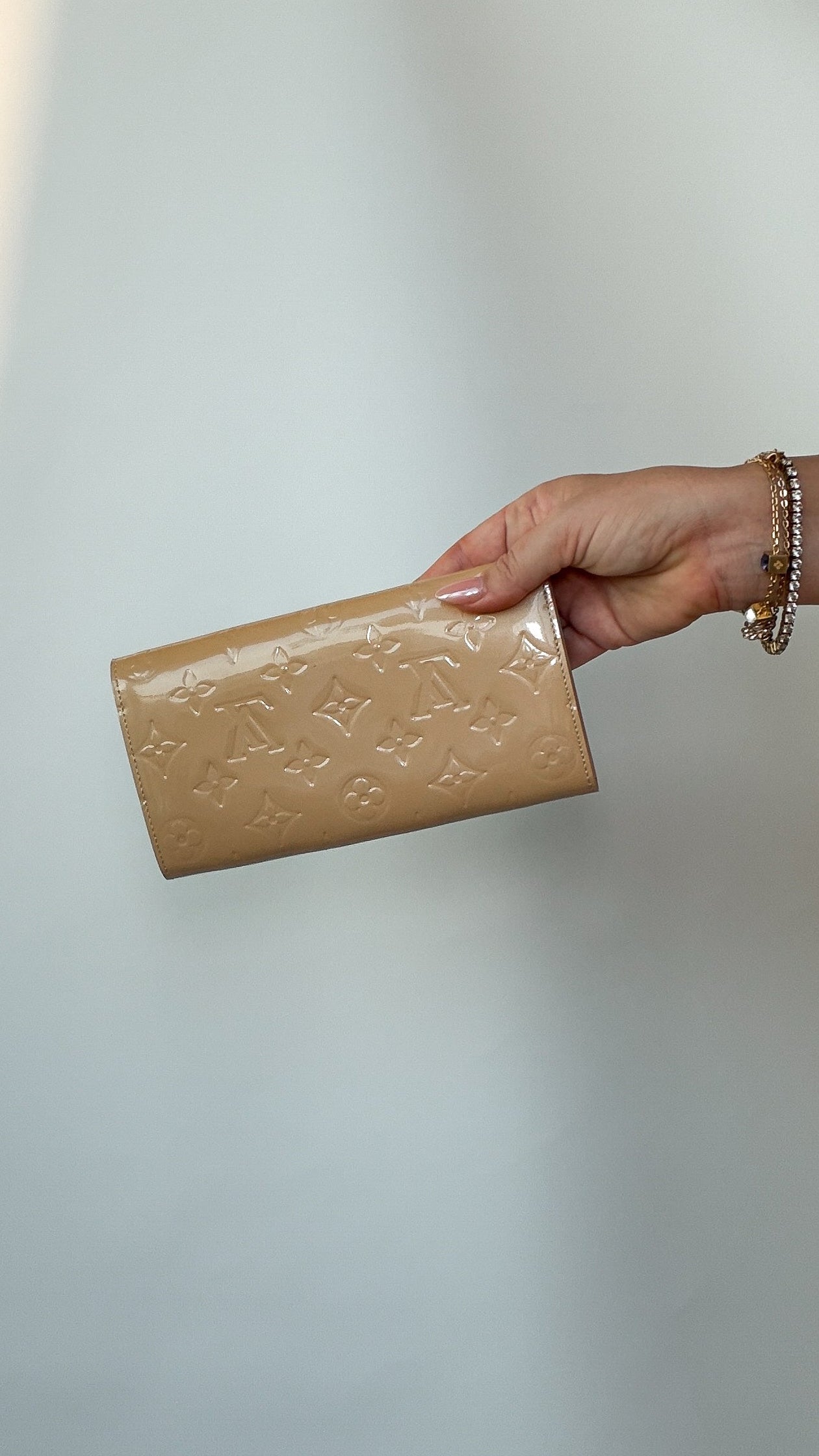 LOUIS VUITTON VERNIS WALLET (NOISETTE)