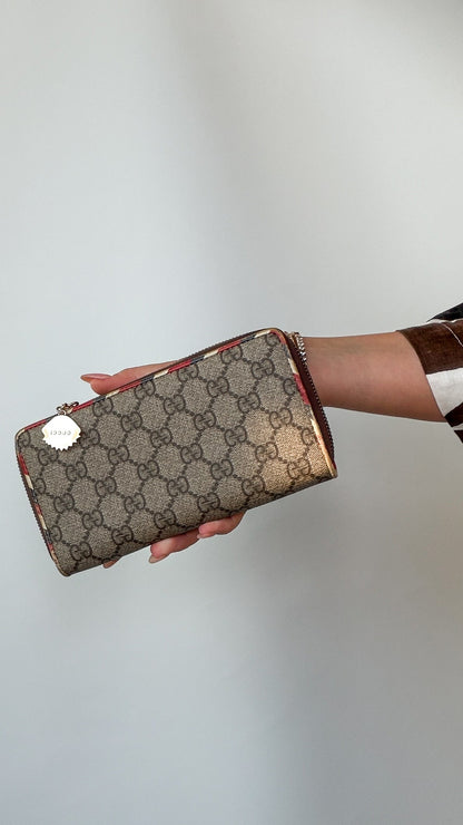 Gucci GG Supreme Tiger Zip Wallet