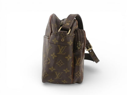 Louis Vuitton Reporter PM