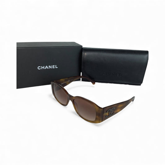 Chanel Brown Tortoise CC Logo Sunglasses – Very Good Condition