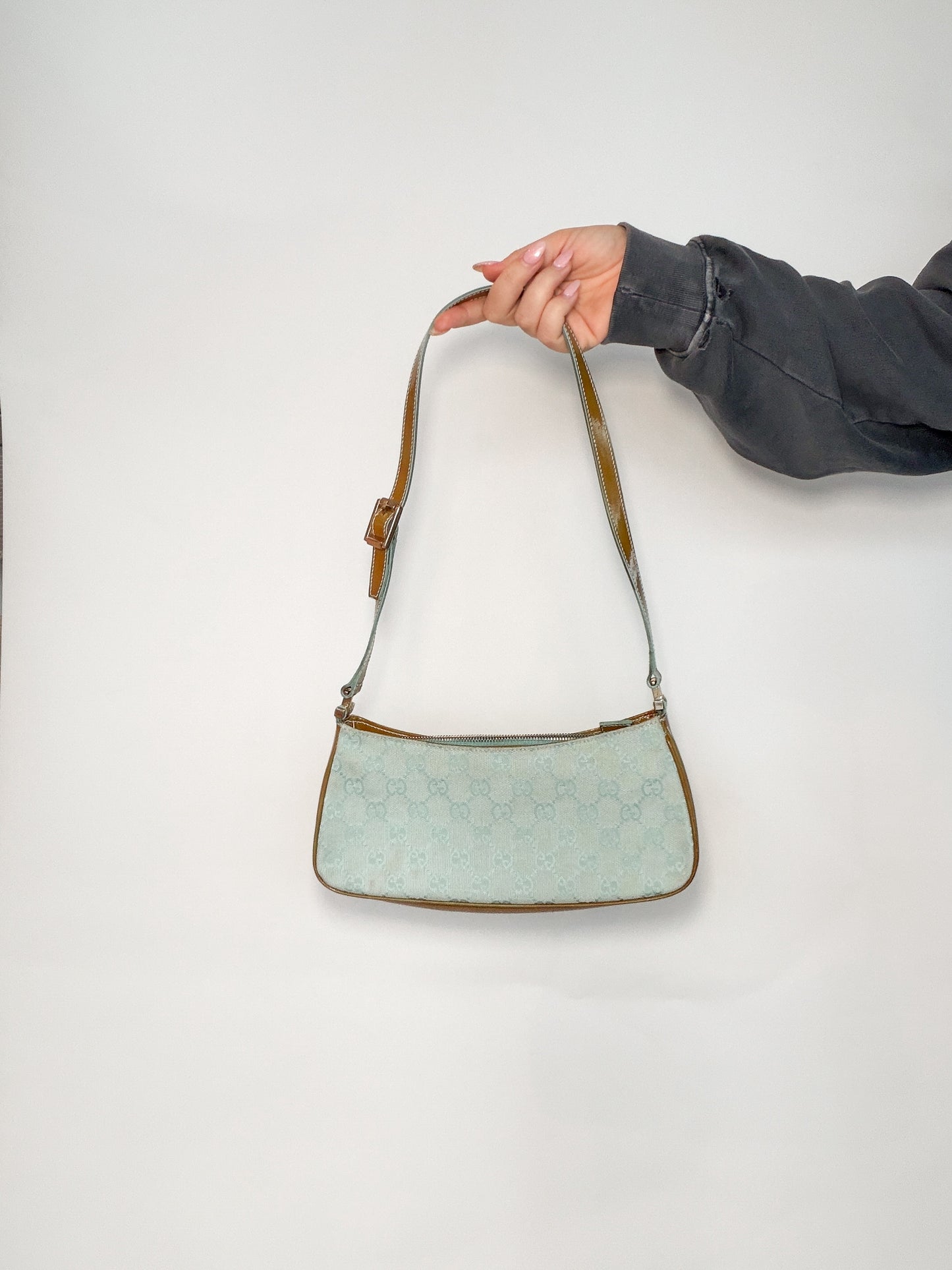 Gucci GG Canvas Baguette Shoulder Bag – Baby Blue