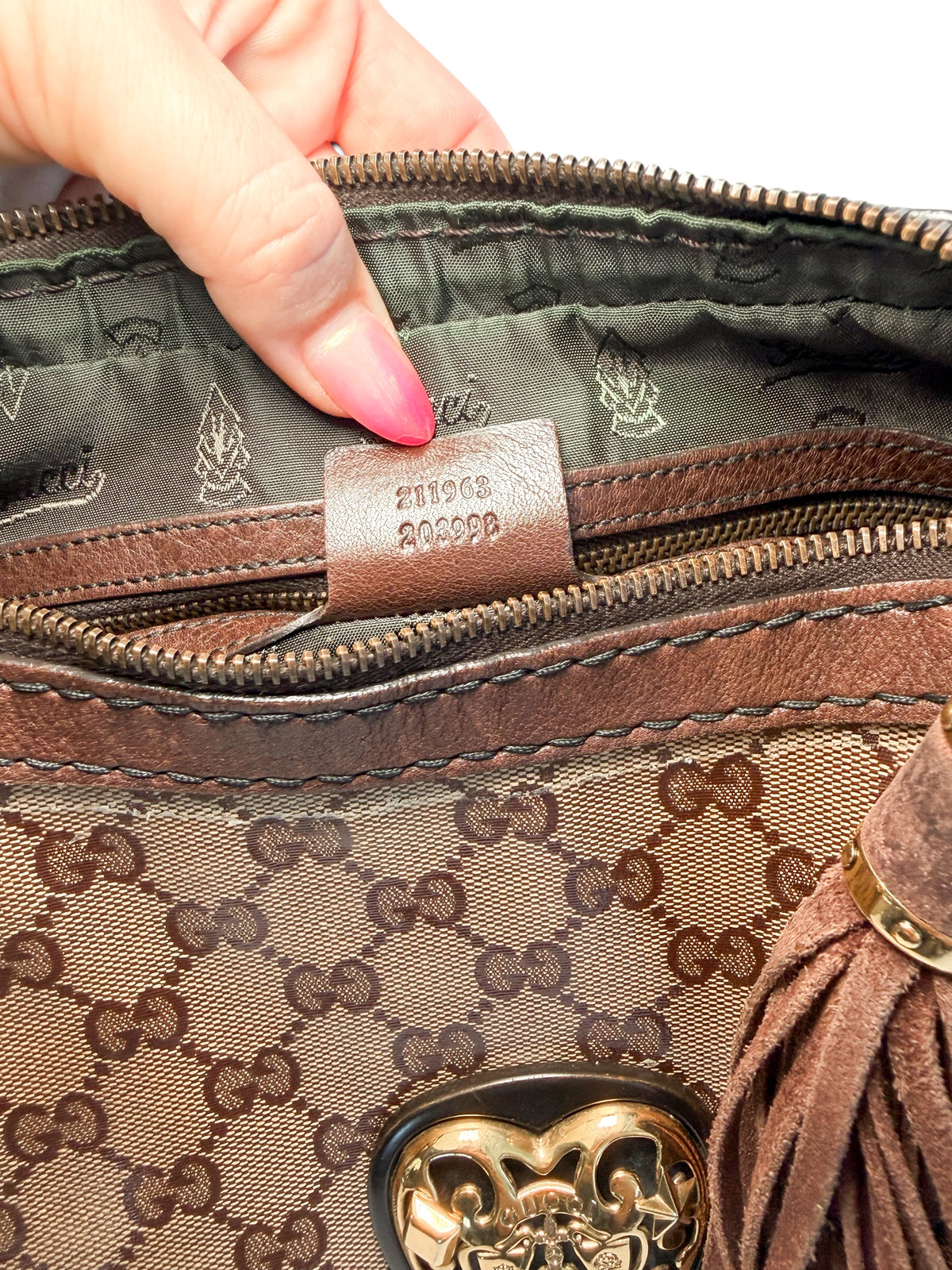 Gucci GG Crystal Heart Shoulder Bag