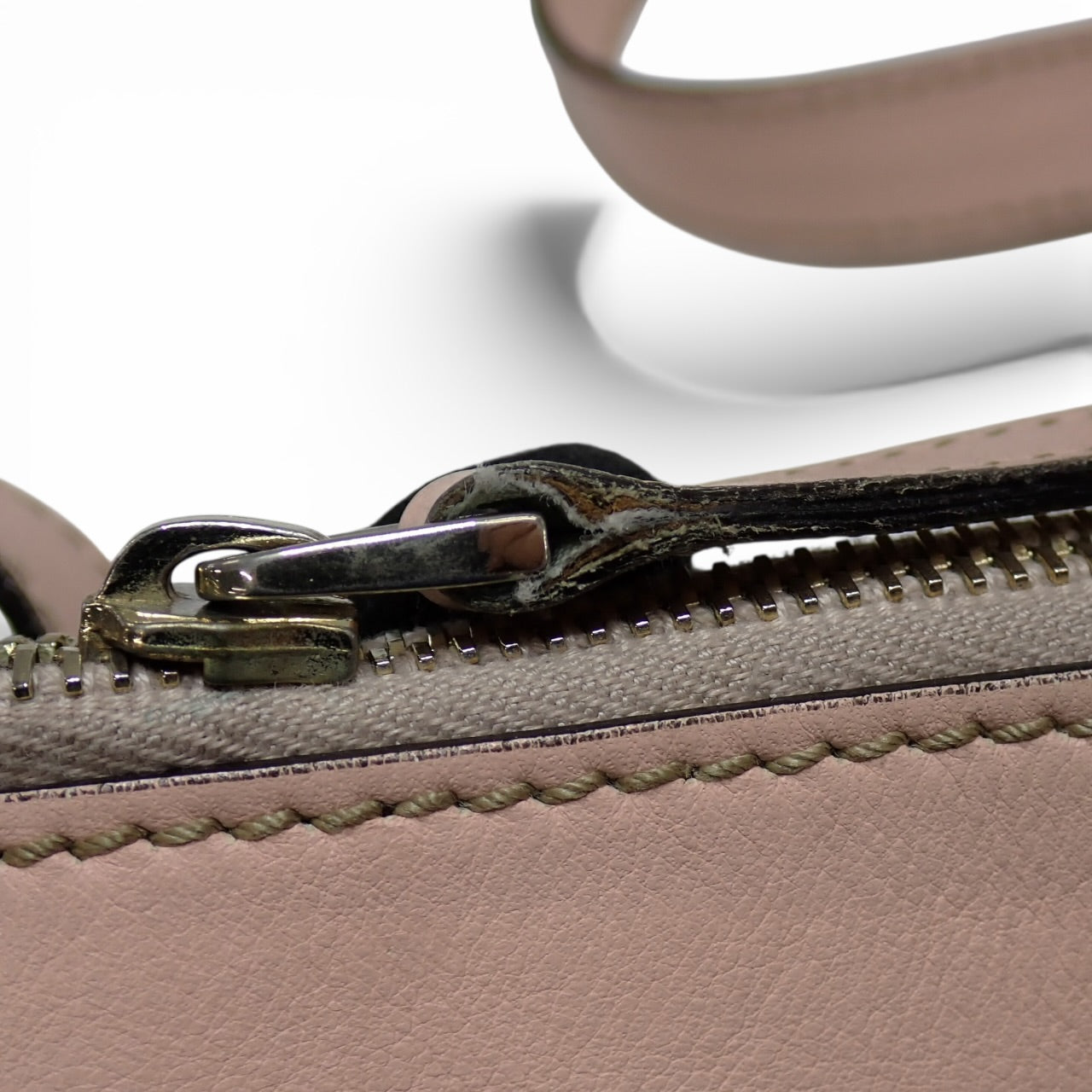 Gucci GG Canvas Crossbody – Pink Trim