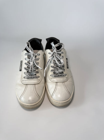 Chanel White Leather Low Top Sneakers with Black Heel Tab