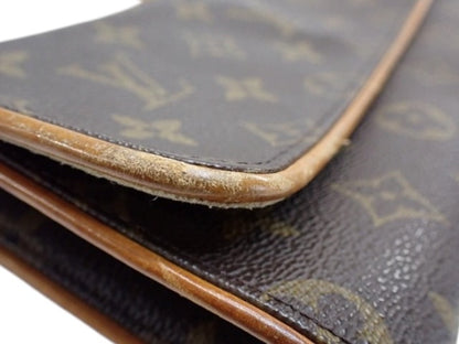 Louis Vuitton Pochette Twin GM