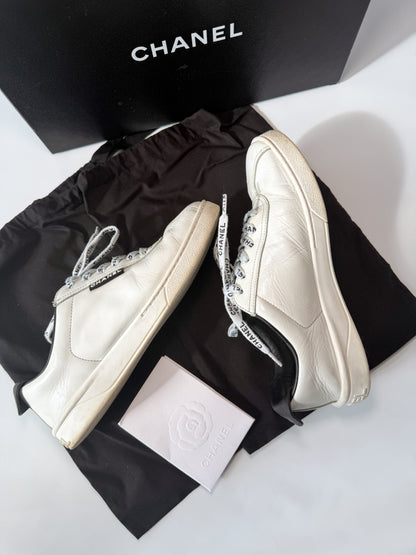 Chanel White Leather Low Top Sneakers with Black Heel Tab