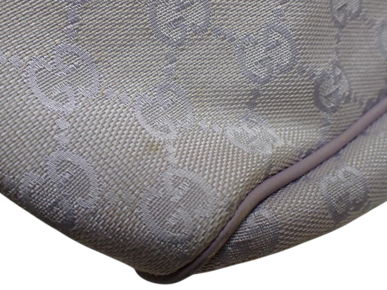 Gucci GG Monogram Shoulder Bag – Lilac